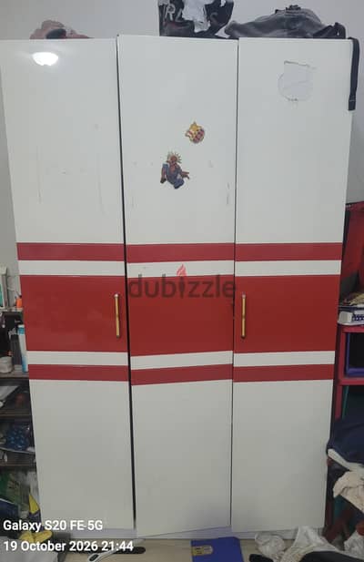 Wardrobe 3 doors