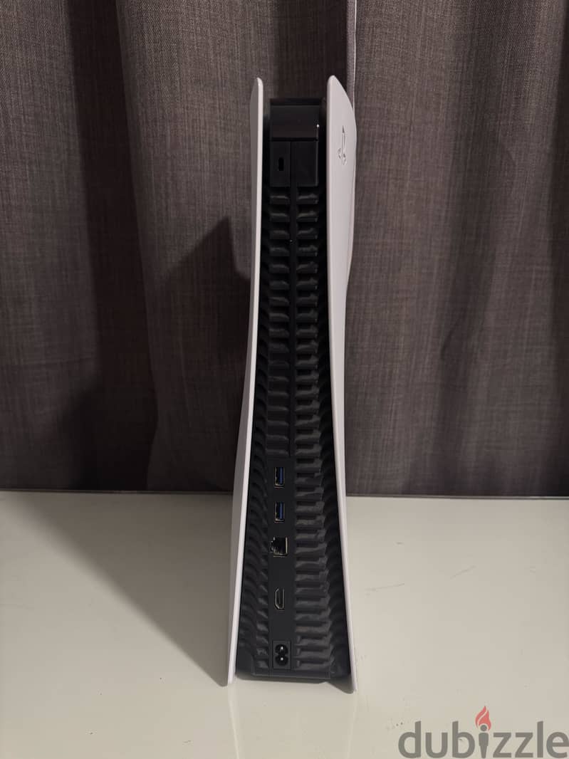Ps5 Fat CD Version - slightly used 3