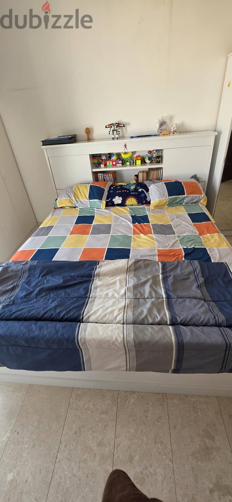 bed from pan home in excellent condition 1