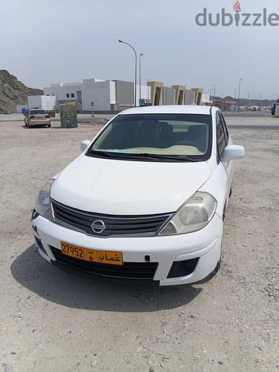 Nissan Tiida 2012