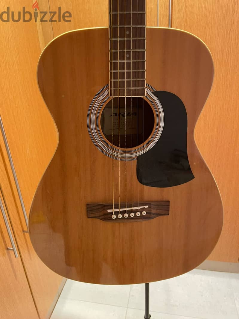 Guitar + Stand (free) - SALE 3