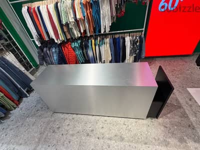 طاولة عرض ستانلس ستيل مطفي مع أدراج سحب (170 × 50 × 80 سم) للبيع | Steel Table + Drawers