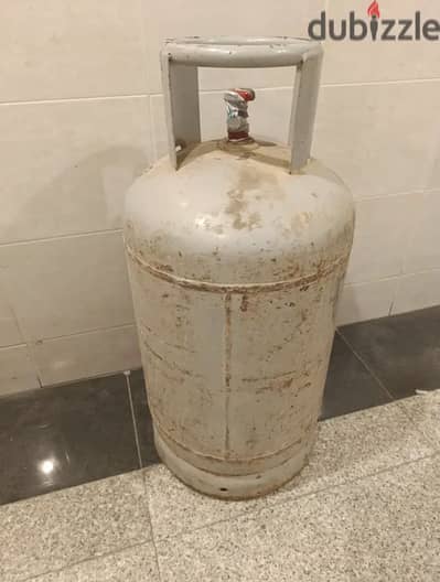 Gas cylinder