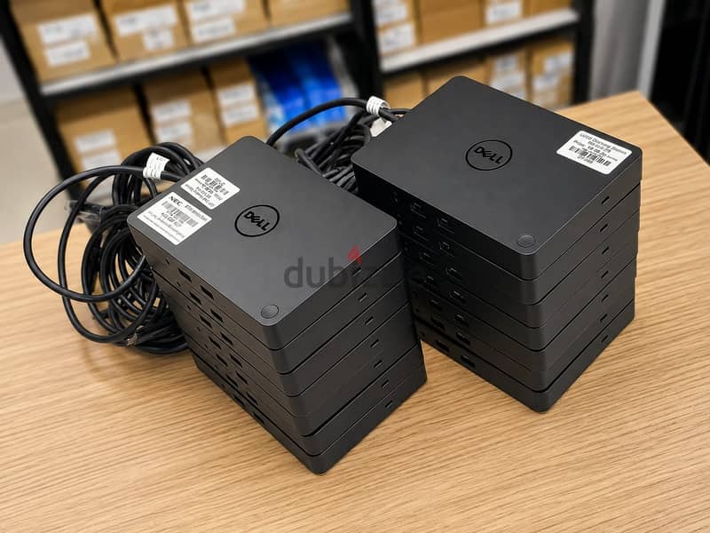 Used Dell WD15 Docking Station in Oman | Dual Monitors 1
