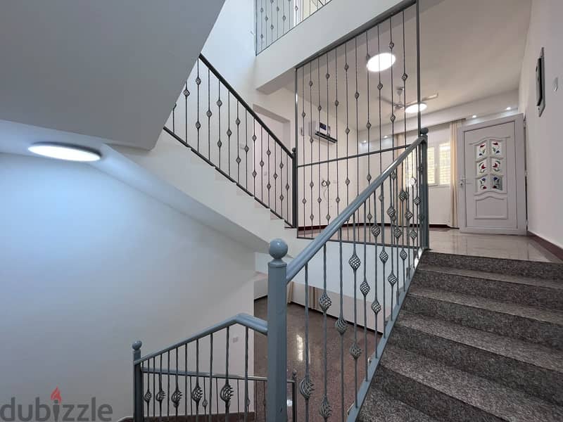 6 BR Well Designed Spacious Villa in Ghubra 8