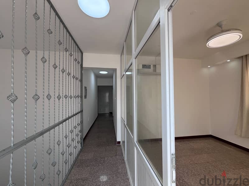 6 BR Well Designed Spacious Villa in Ghubra 17