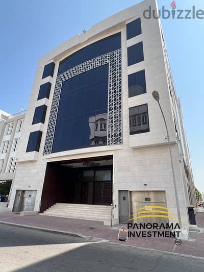 مكاتب تجاريه فاخرة للايجار في القرم/ Luxury open-Space commercial offices for rent in Al Qurum