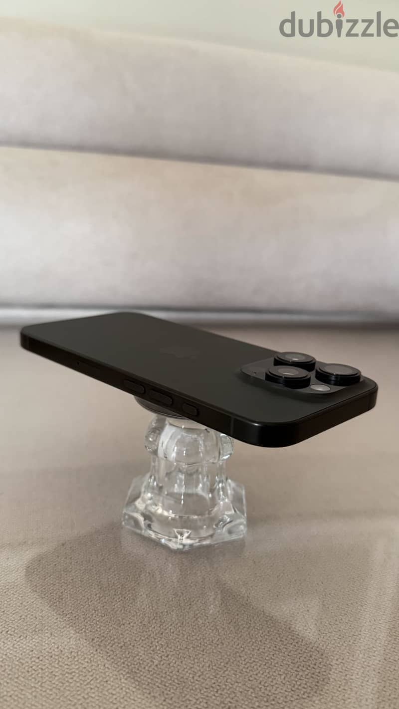 iPhone 16 pro / 512GB ايفون 2