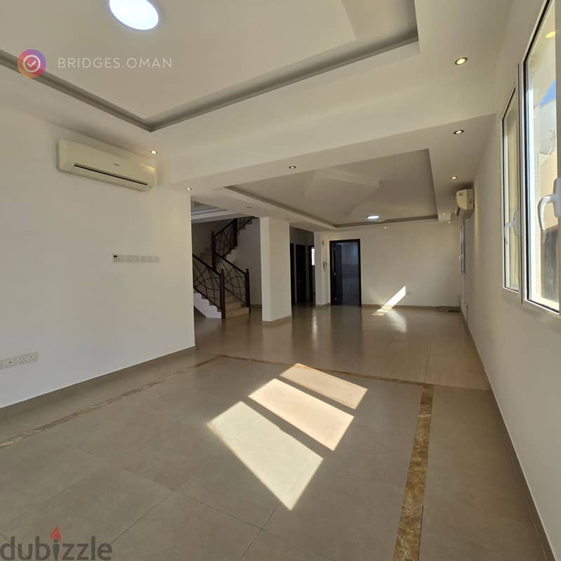 Luxury 5+1 BR Compound Villa for Rent in Azaiba 3