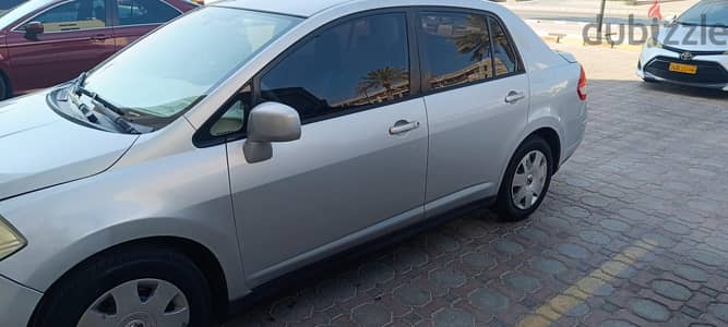 Nissan Tiida 2011