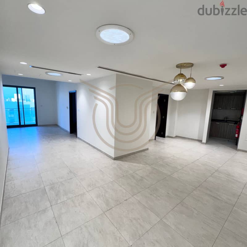 MUSCAT HILLS | LUXURY 1 BR APARTMENT FOR RENT 2