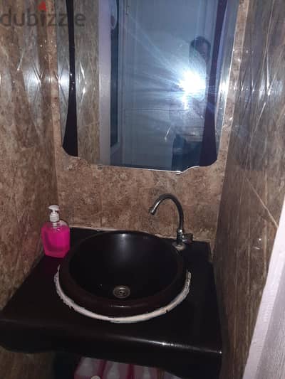 SINGLE ROOMS AVAILABLE FOR BACHELORS AT RUWI
