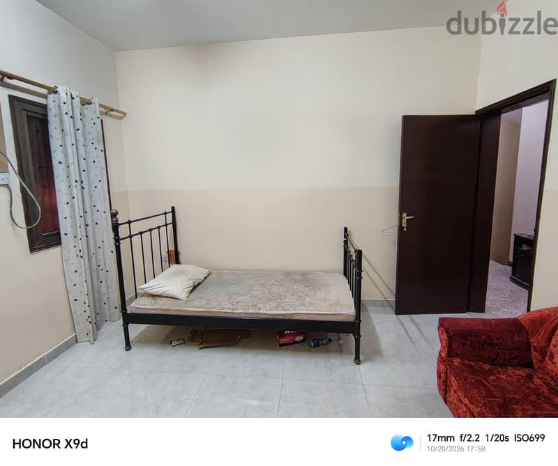 Single semi furnished bedroom for Executive Bachelor 3