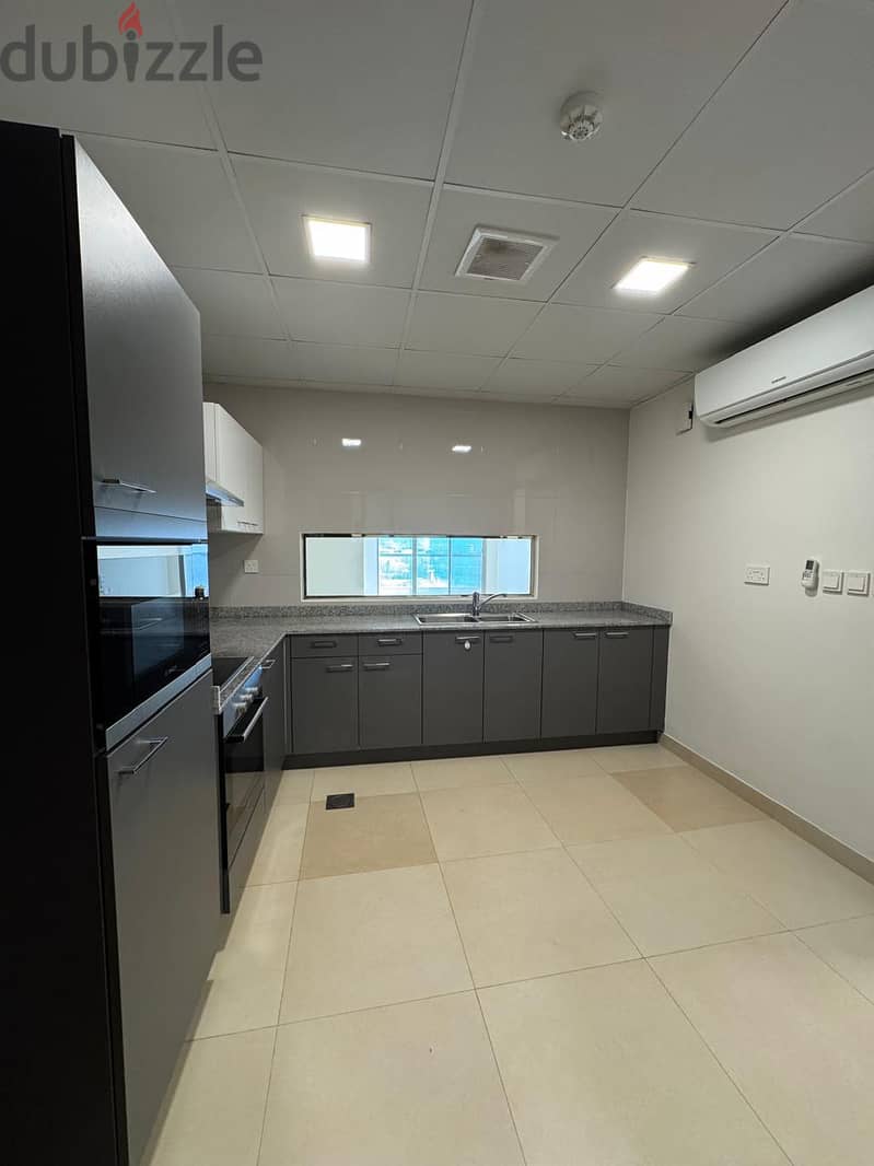 3 BHK apartment for rent in Qurm 2