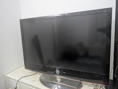 LG tv for sell تلفزيون ال جي للبيع
