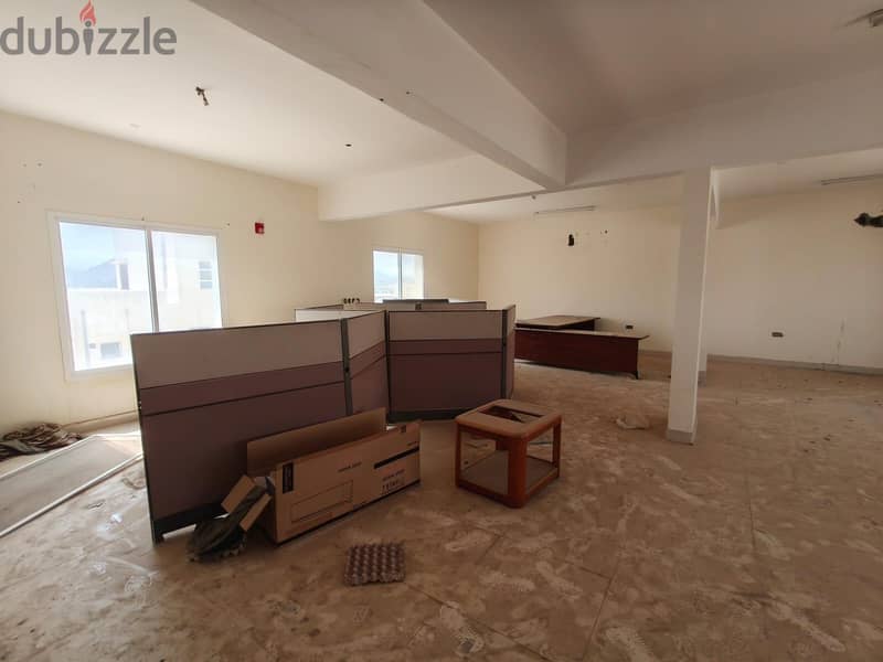2 Buildings and 3 shops for rent 16