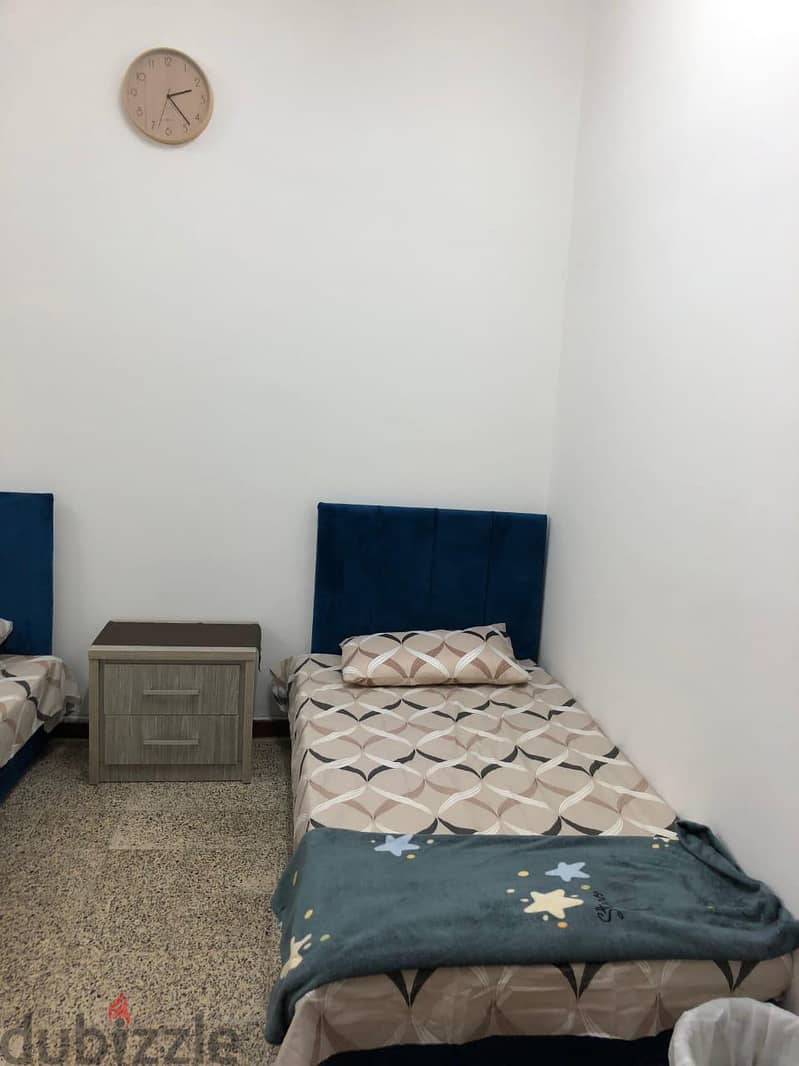 BED SPACE AVAILABLE FOR RENT ONLY FOR LADIES 1