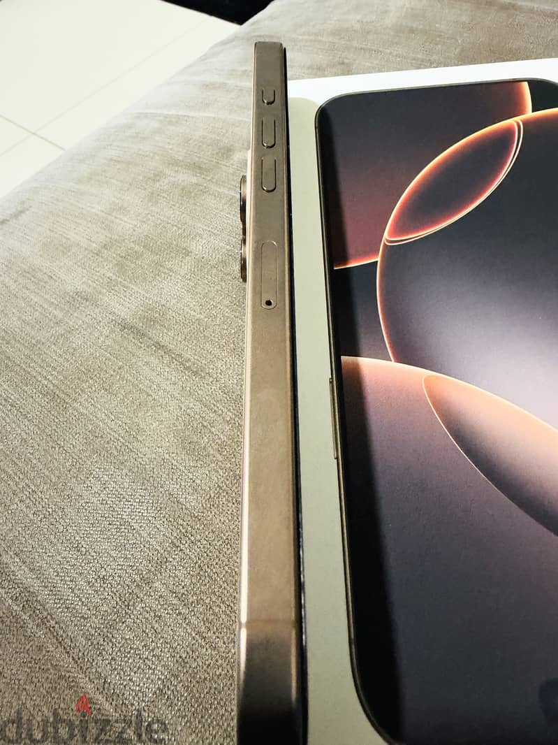 Apple - iPhone 16 Pro Max 4