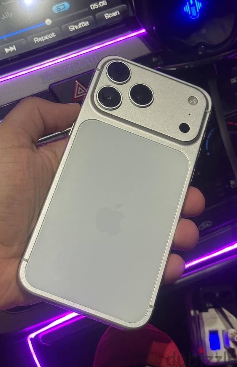 Apple - iPhone 18 Pro Max silver [256GB] 3