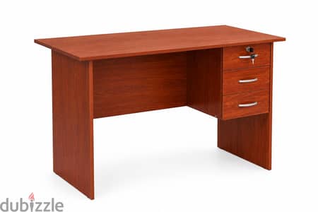 طاولة مكتبية عملية بتصميم عصري Office table