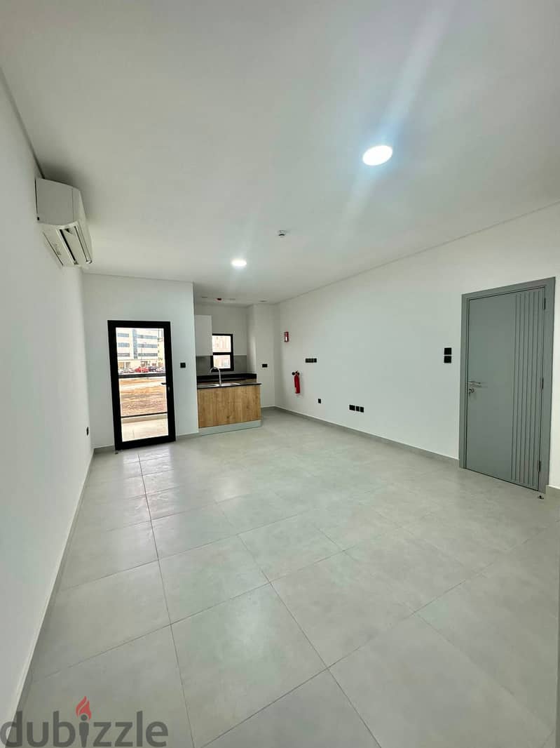 Flat for rent in Al Azaiba SR-ON-1775 2