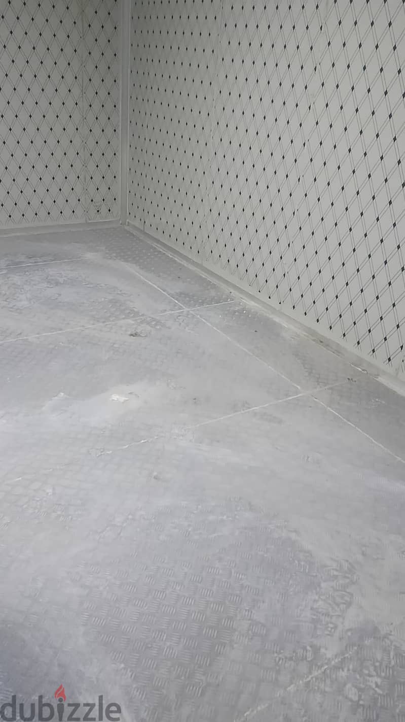 Frozen room for rent 6m x 5m size 2