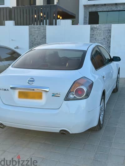 Nissan Altima 2011