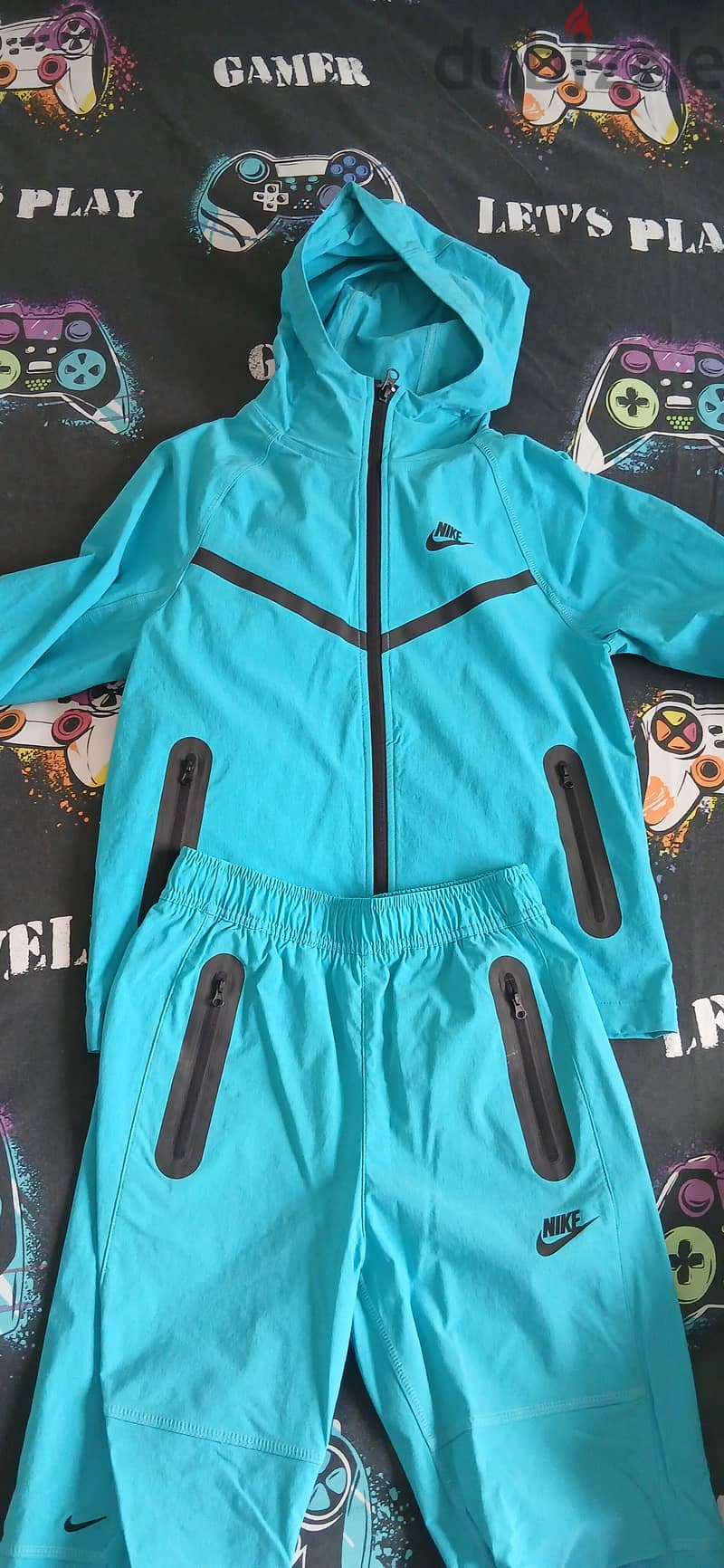 Nike Tech - Like New. Excellent condtion 2