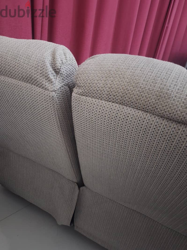 2-Seater Recliner Sofa 3