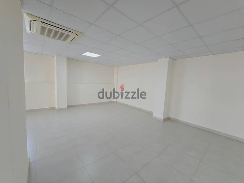 مكتب للايجار بوشر(205م)Office for rent in Bausher 7