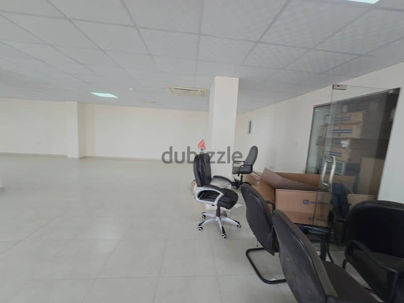 مكتب للايجار بوشر(205م)Office for rent in Bausher 13