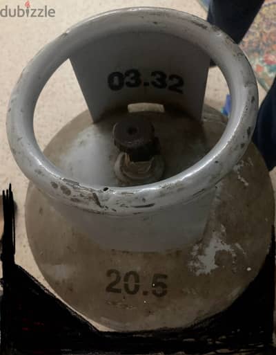 Gas cylinder