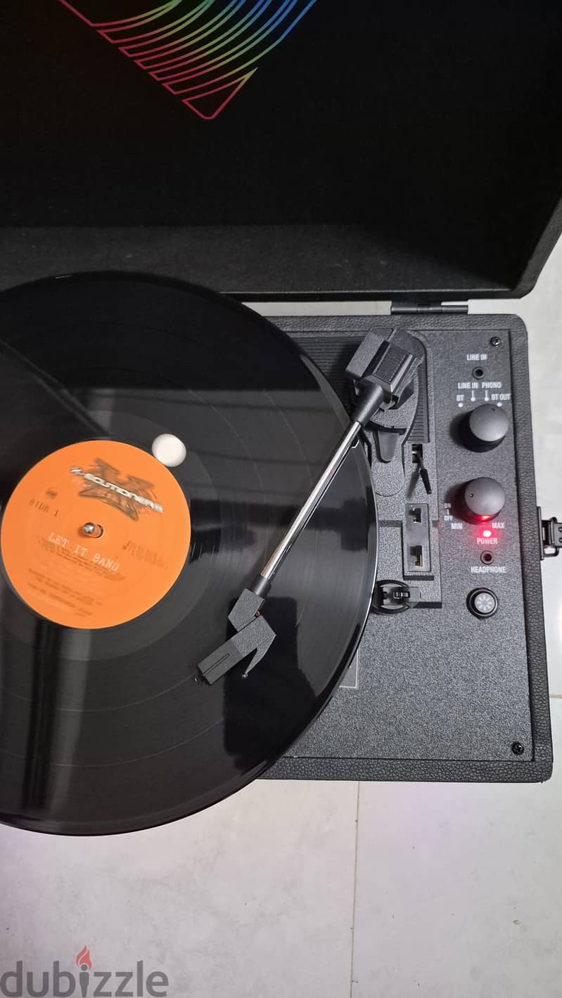 Victrola Journey Glow Suitcase Vinyl Record Player 6