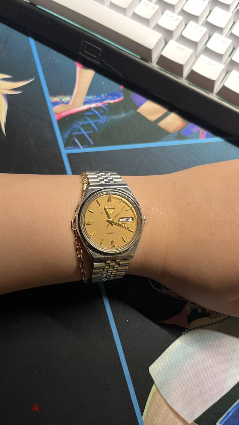 Vintage Seiko 5 Automatic (Champagne Dial) 1