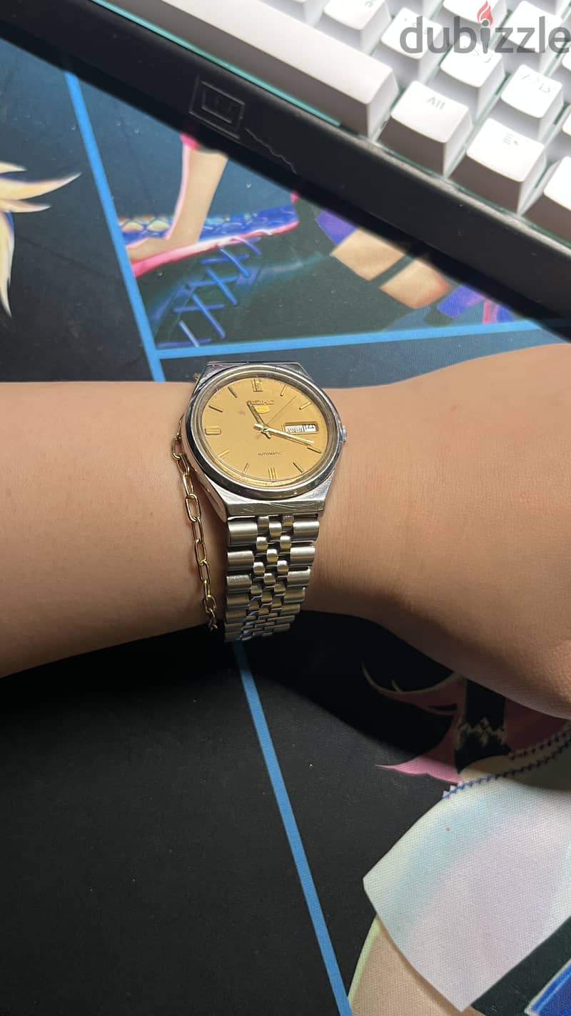 Vintage Seiko 5 Automatic (Champagne Dial) 2