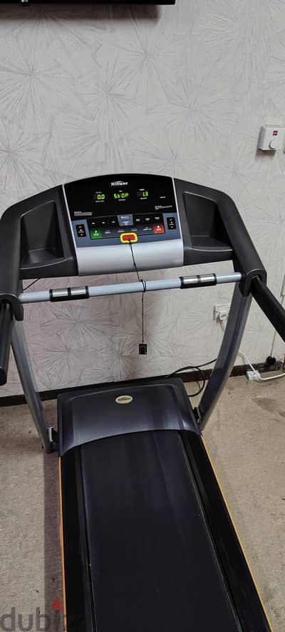 Treadmill incline type
