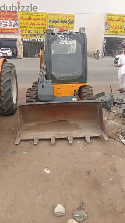 معدة شيول JCB للبيع (بحالة ممتازة)