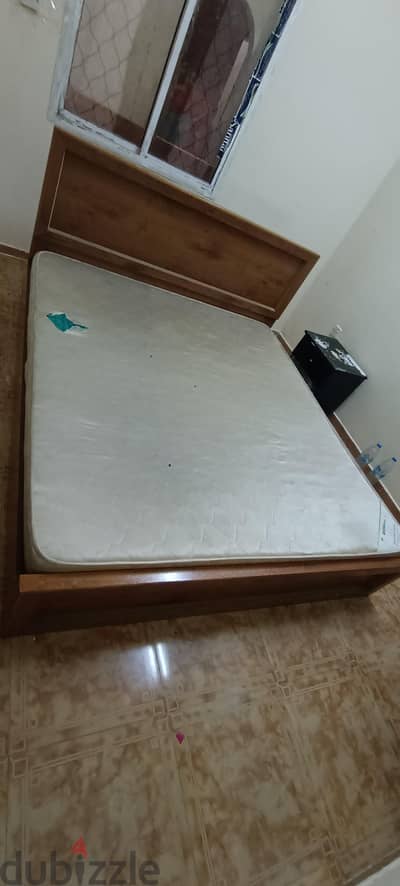 incense bed good condition 213x185 cm