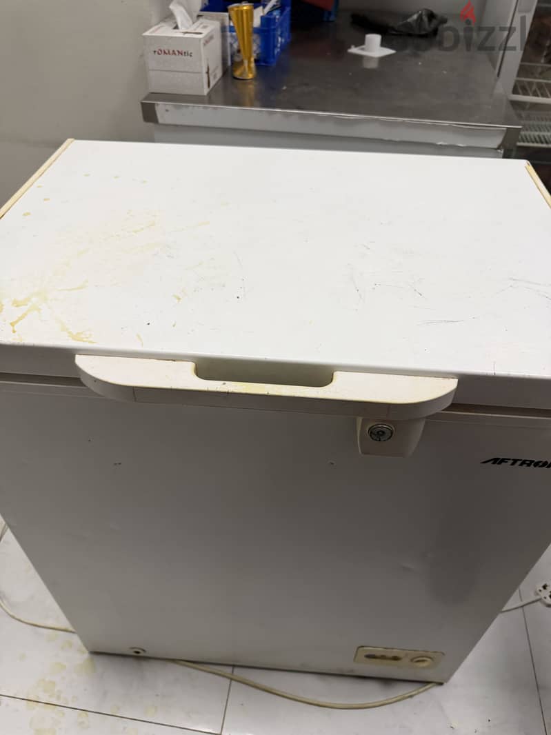 Refrigerator 1