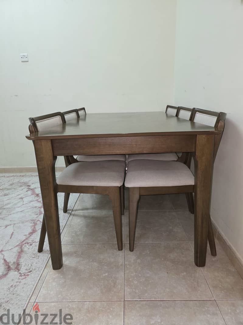 طاولة طعام (سفرة) Dining Table 4