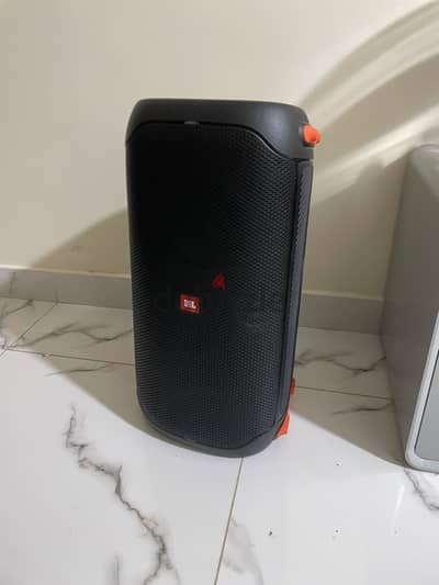JBL party box 110