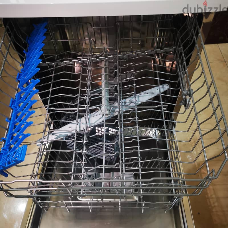 Candy brava dishwasher for sale. 10
