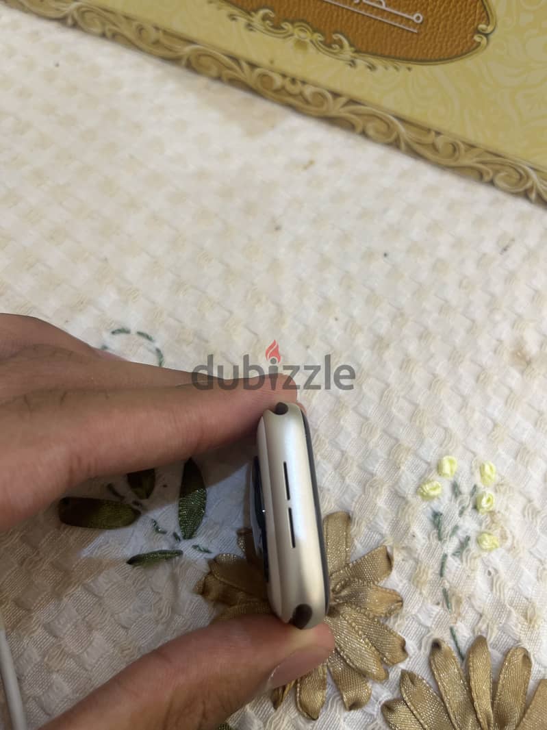 Apple watch SE( GPS+ cellular 2022) in very good condition 6