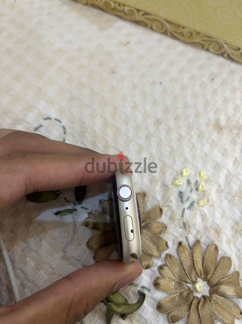 Apple watch SE( GPS+ cellular 2022) in very good condition 7