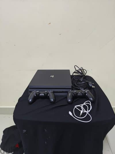 Playstation 4 pro with 2 original controller