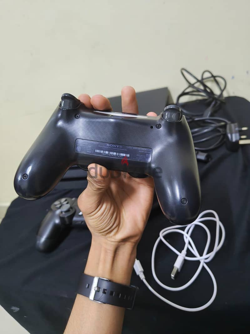 Playstation 4 pro with 2 original controller 2