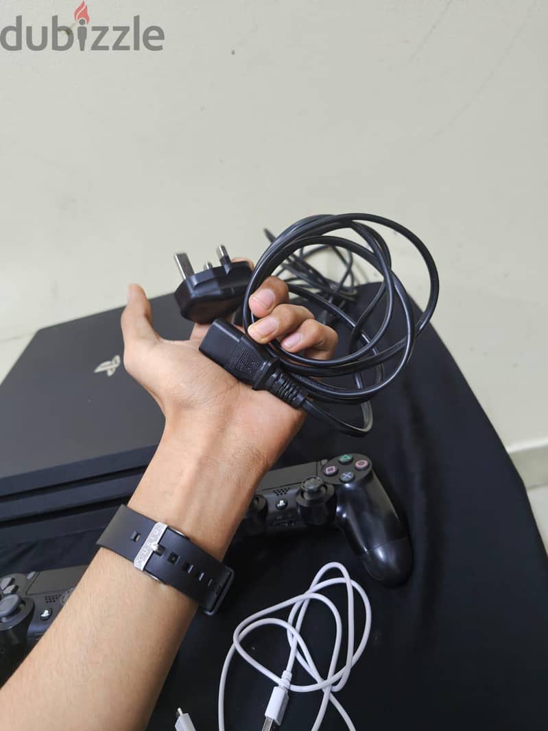 Playstation 4 pro with 2 original controller 3