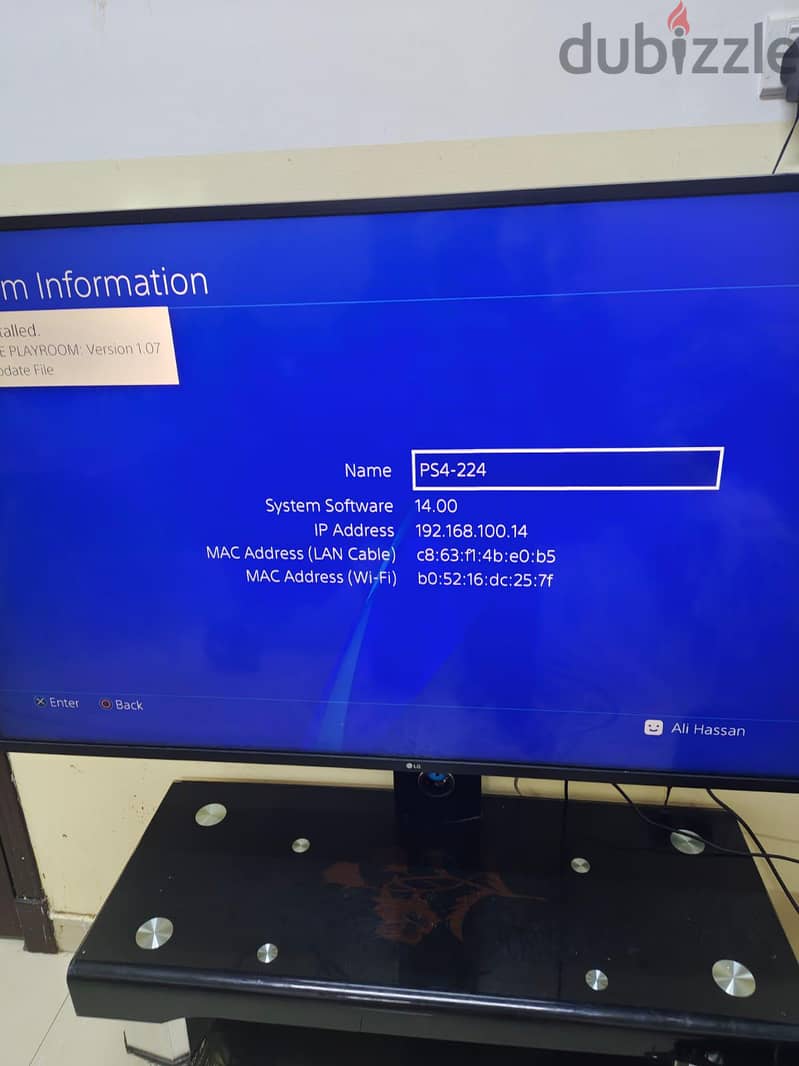 Playstation 4 pro with 2 original controller 9