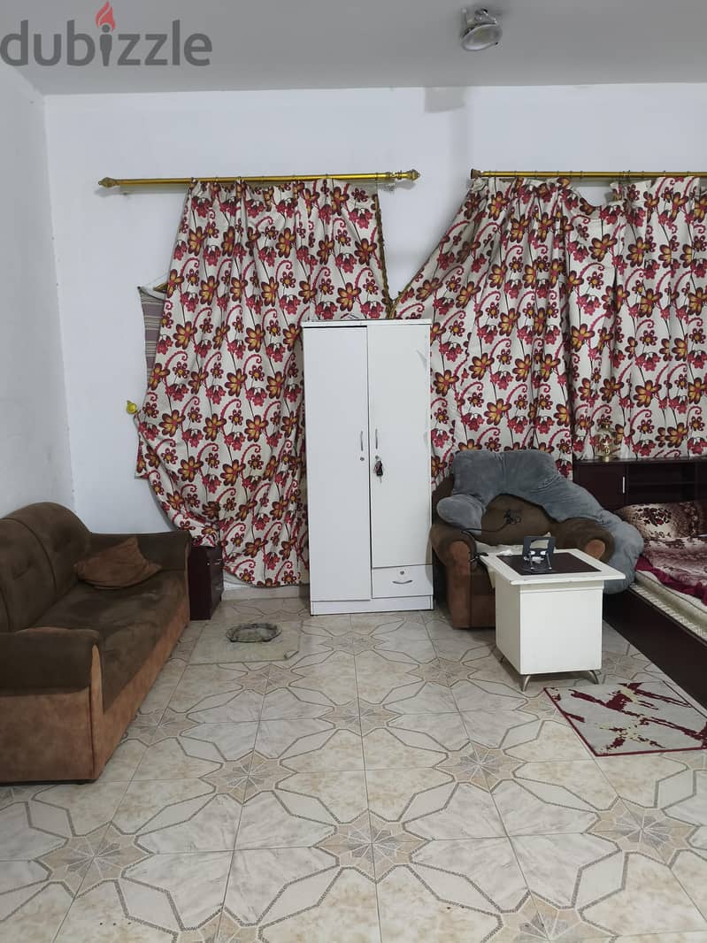 35 riyal bedspace available Pakistani and Indian only 2