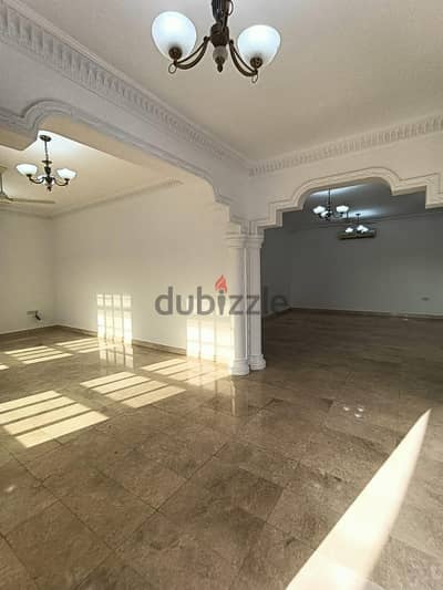 Aziba villa 4+1 for rent   بالعذيبه موقع متميز فيلا 4غرف نوم للإيجار